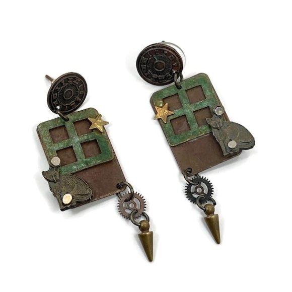 Funky Earrings, Cat in Window, Clock, Handcrafted, Unique, Steampunk, Vintage - Picture 2 of 3